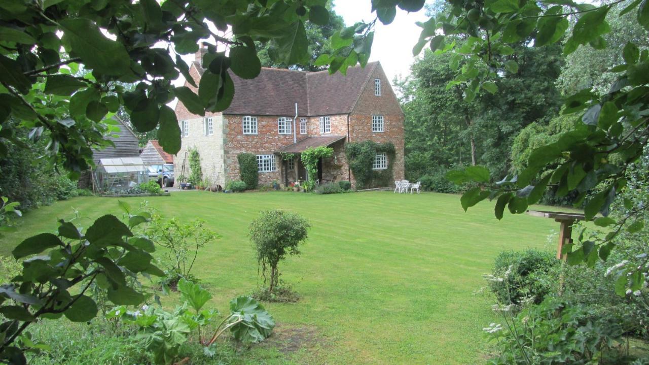 East KnoyleMilton Farm住宿加早餐旅馆 外观 照片